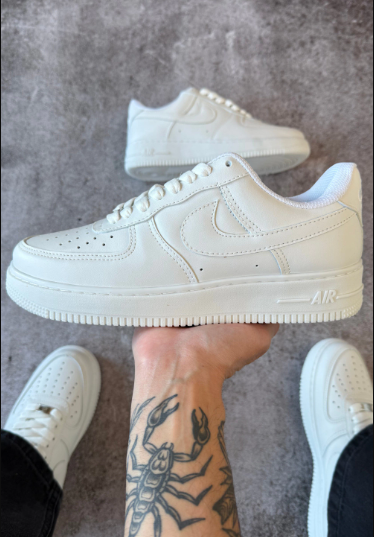 Nike Air Force 1 Total White